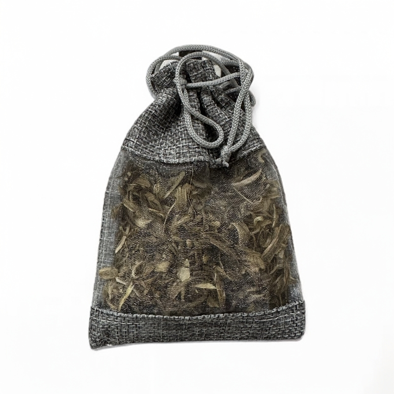 沉香原木醇化4年老白棋奇楠虫漏高油勾丝15克