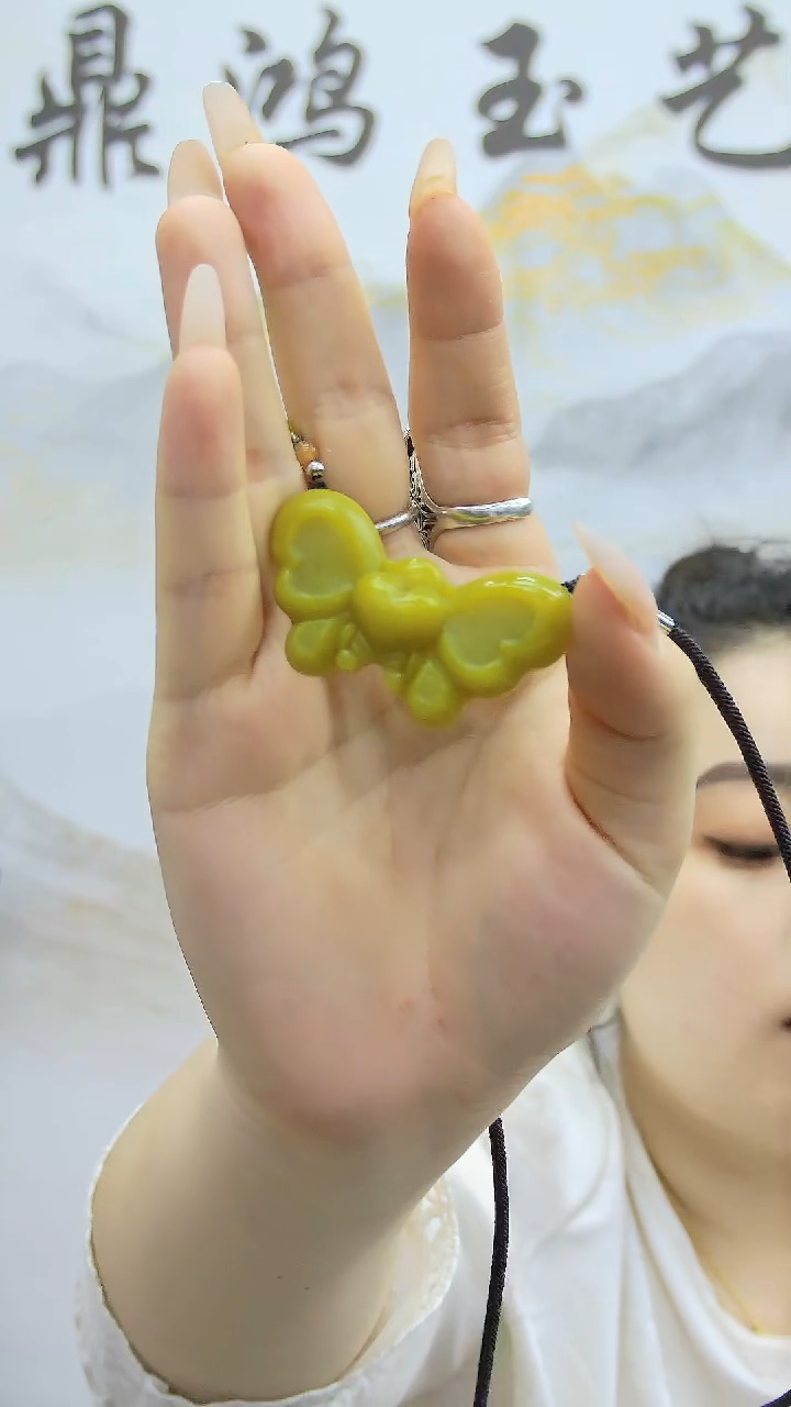 【闪购商品】蛇纹石玉蝴蝶结未镶嵌蝴蝶结