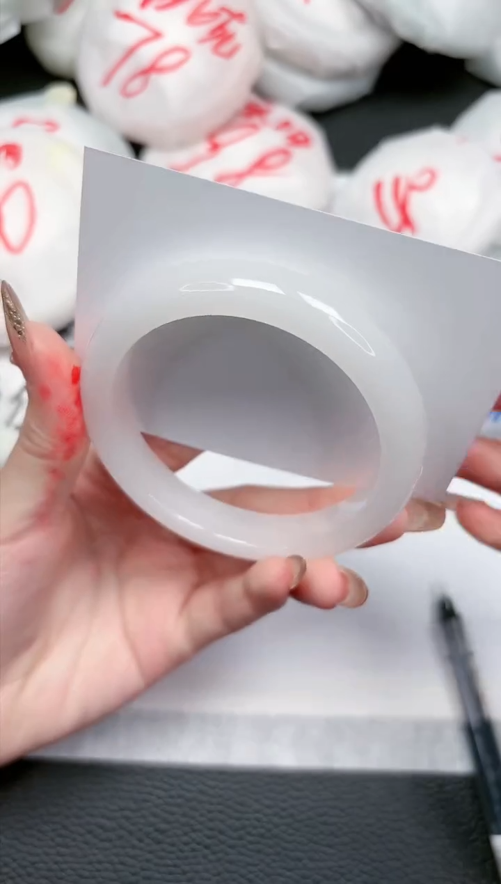 【闪购商品】石英质玉手镯未镶嵌169-58.3