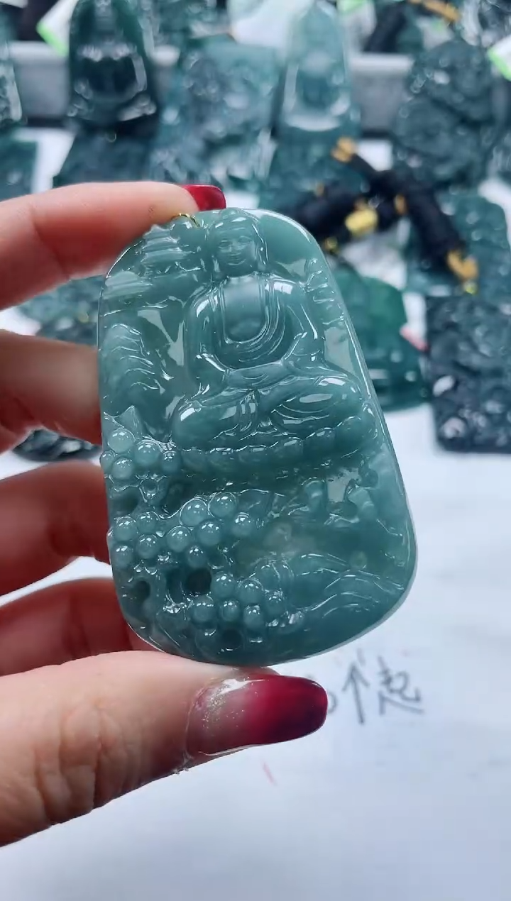 【闪购商品】翡翠颈饰未镶嵌