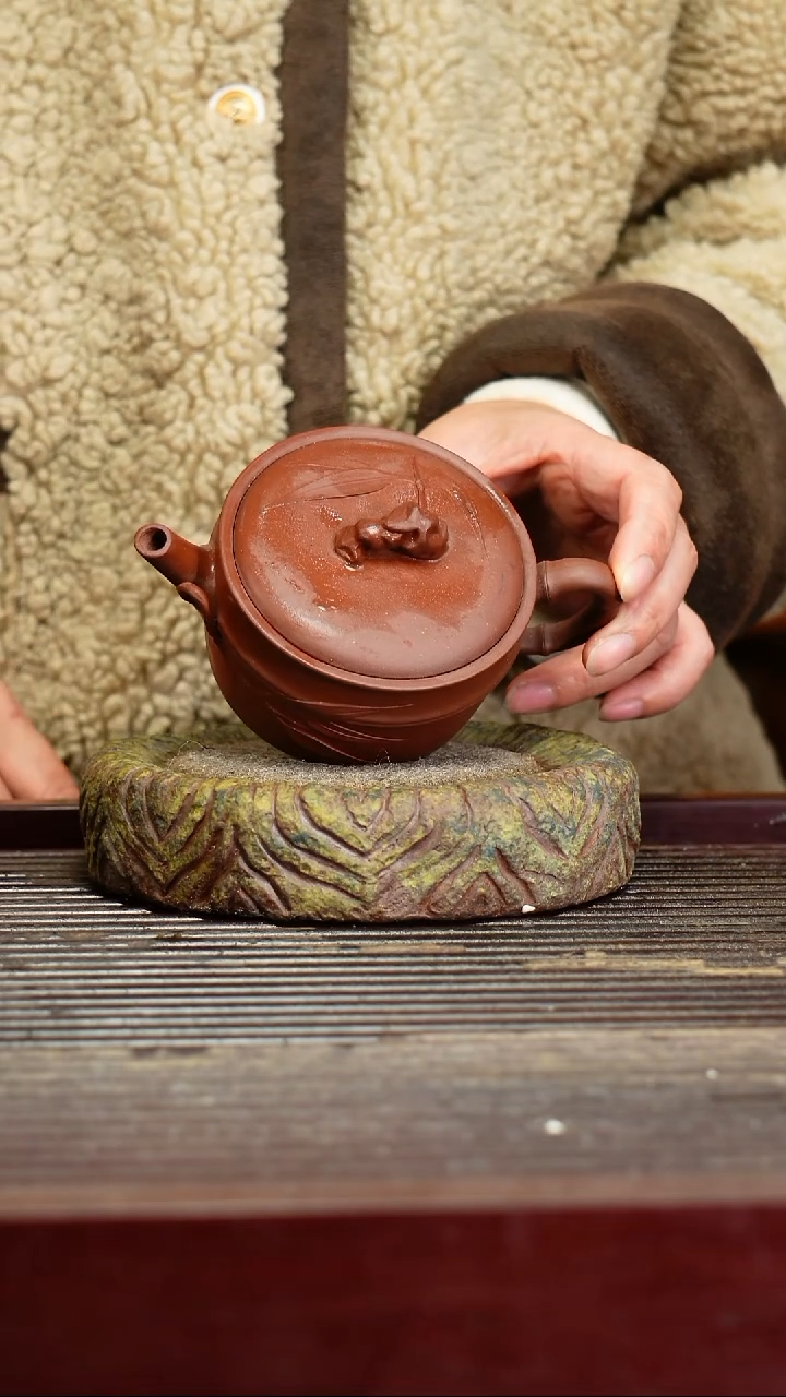 宜兴原矿紫砂壶茶壶宜兴原矿紫砂壶茶壶140C