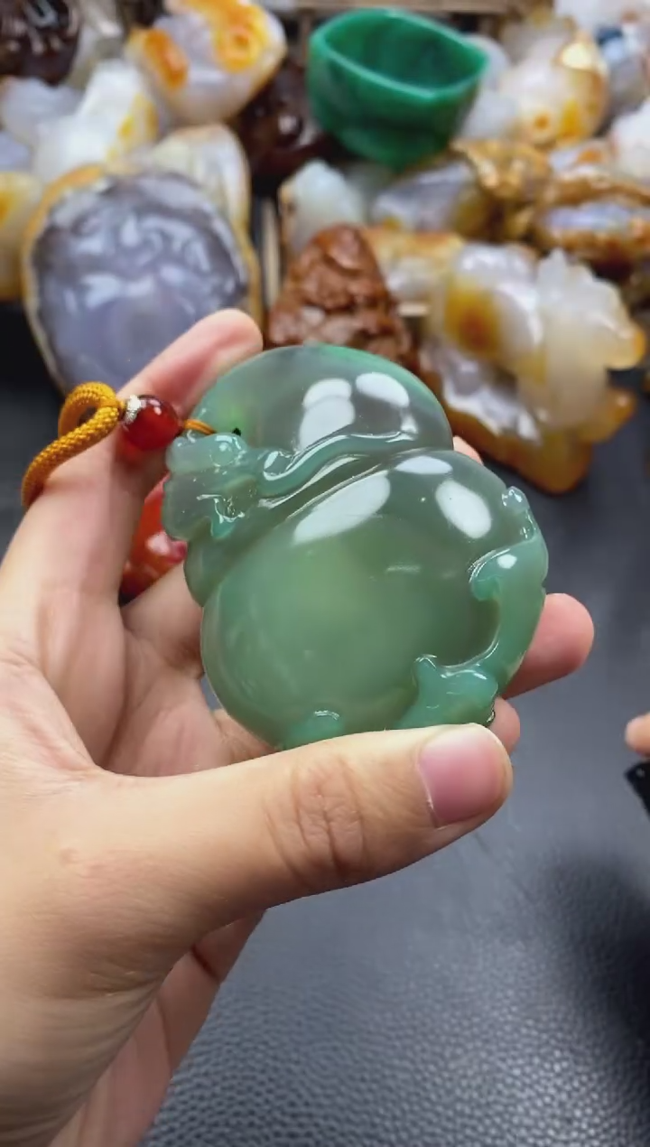 未镶嵌手把玛瑙/玉髓东**猪00