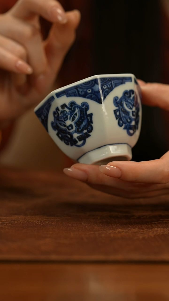 【闪购商品】瓷片元真            