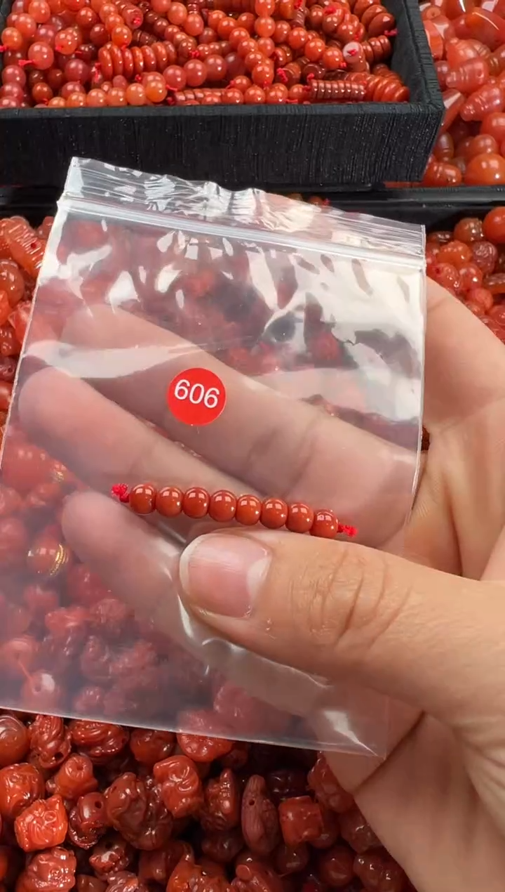 【闪购商品】南红玛瑙颈饰未镶嵌1