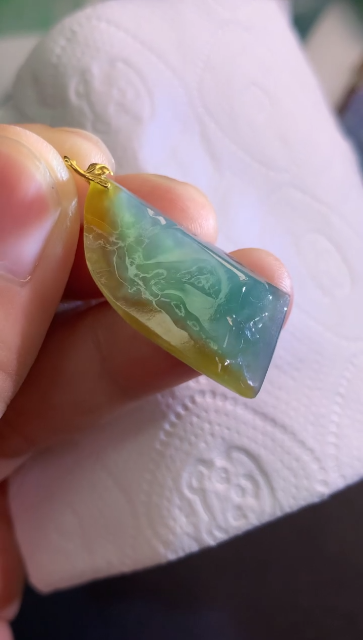 翡翠未镶嵌吊坠(不含链)51