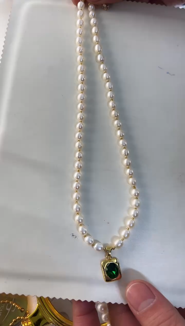 【闪购商品】淡水珍珠颈饰未镶嵌多样性发一条