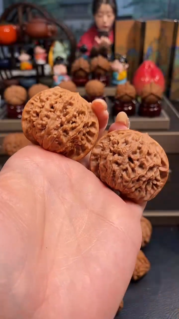 【闪购商品】文玩核桃把件F465蟠龙纹44