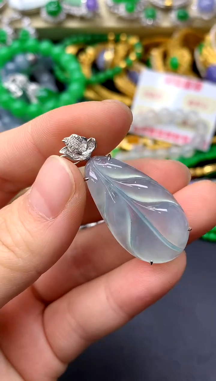 颈饰18K金镶嵌翡翠374-中国好珍宝