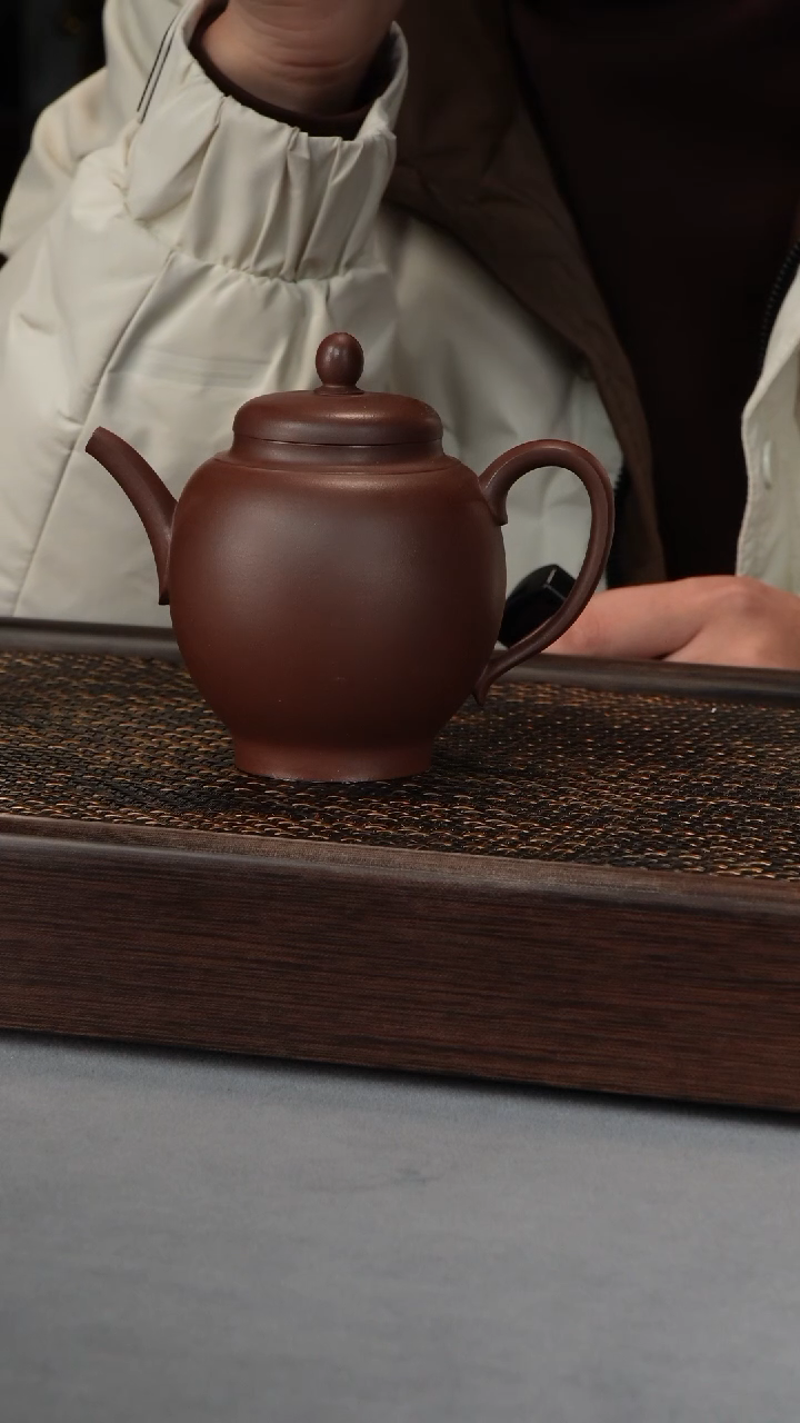 【闪购商品】宫灯 老紫泥（505号）