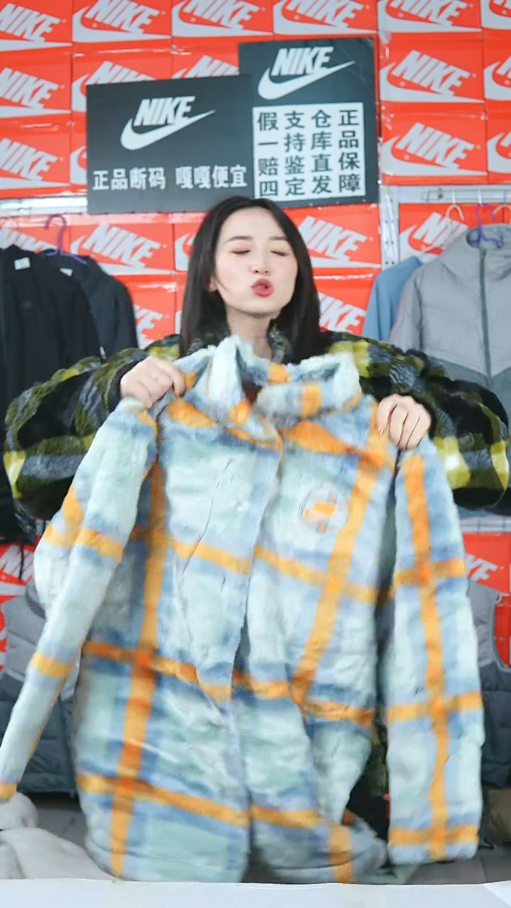 A 1753    闪购编码Nike/Jordan运动衣以直播间过款为准尺码