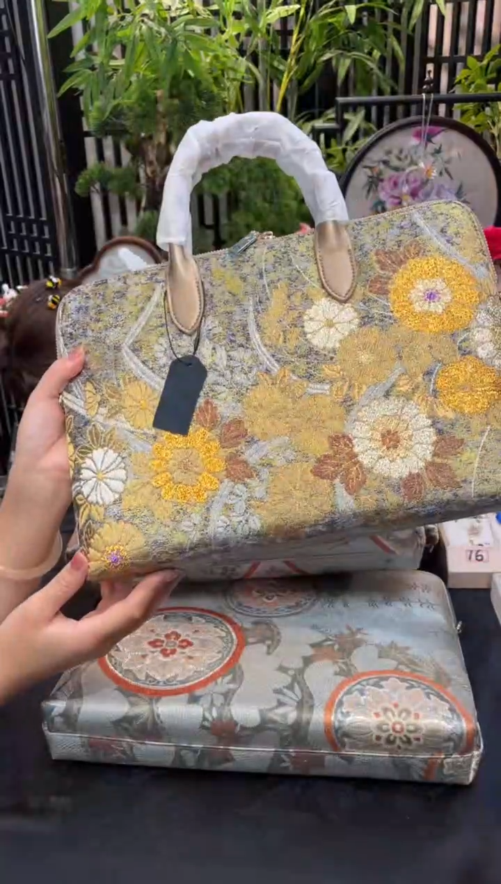 织绣牡*?非遗手工绒花饰品