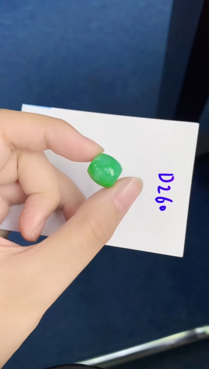 翡翠未镶嵌颈饰天然翡翠緬甸A貨