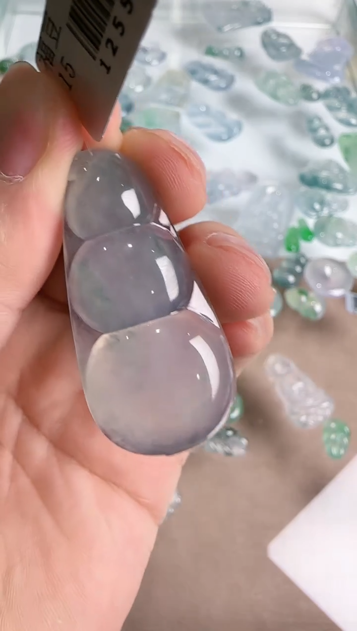 【闪购商品】翡翠吊坠(不含链)未镶嵌..