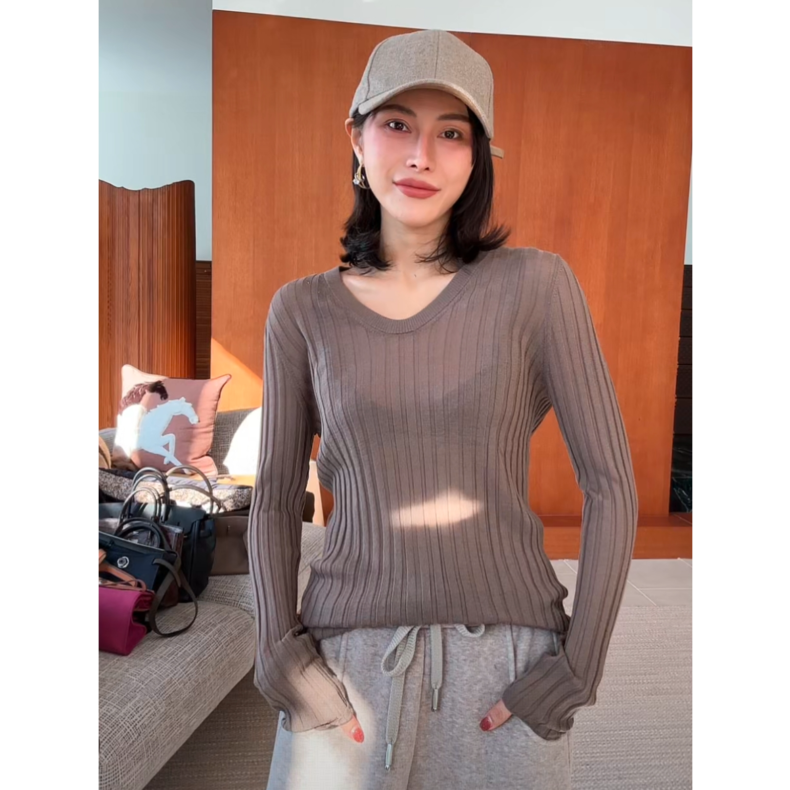 LEVIN LOVE 设计师款绵羊毛针织衫 L25AW315699