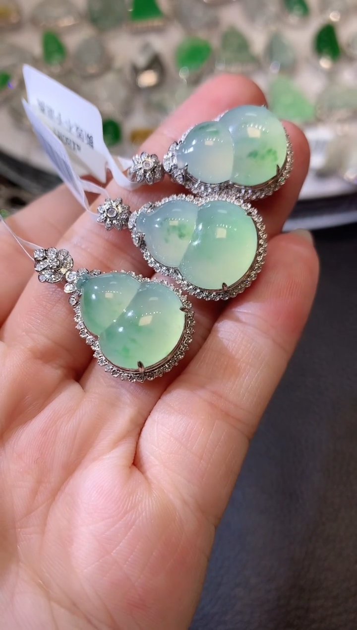 【闪购商品】翡翠吊坠(不含链)18K金镶嵌A41 多样性发货一件