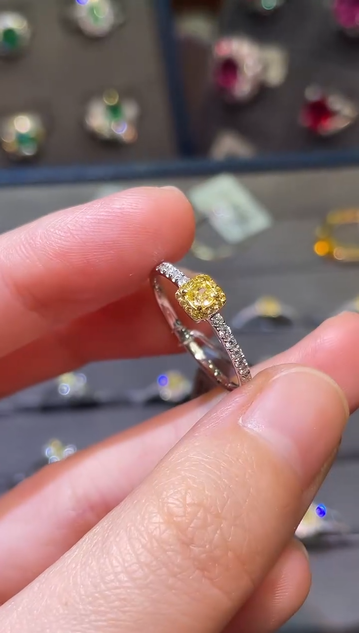 【闪购商品】钻石戒指/指环18K金镶嵌黄钻