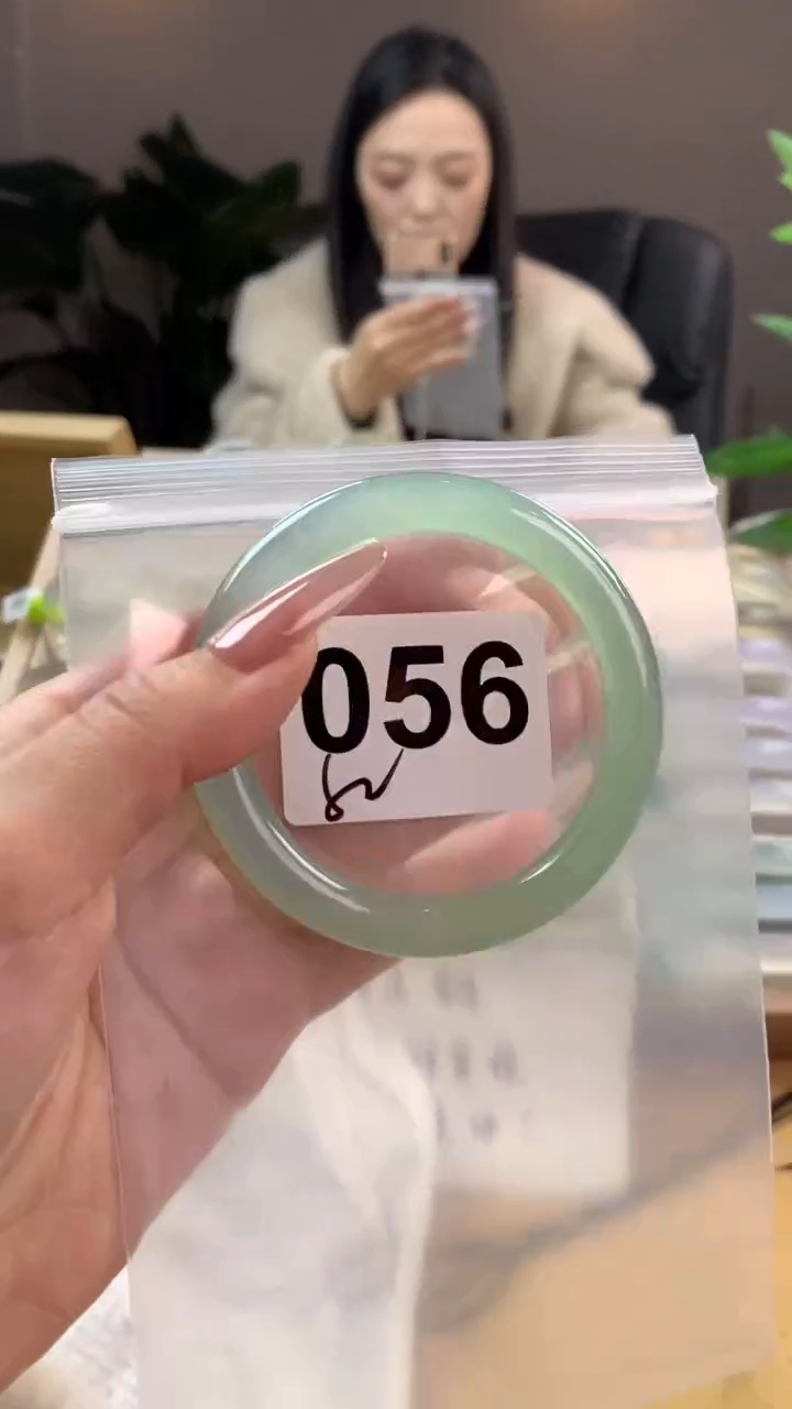 【闪购商品】玛瑙/玉髓手镯未镶嵌056
