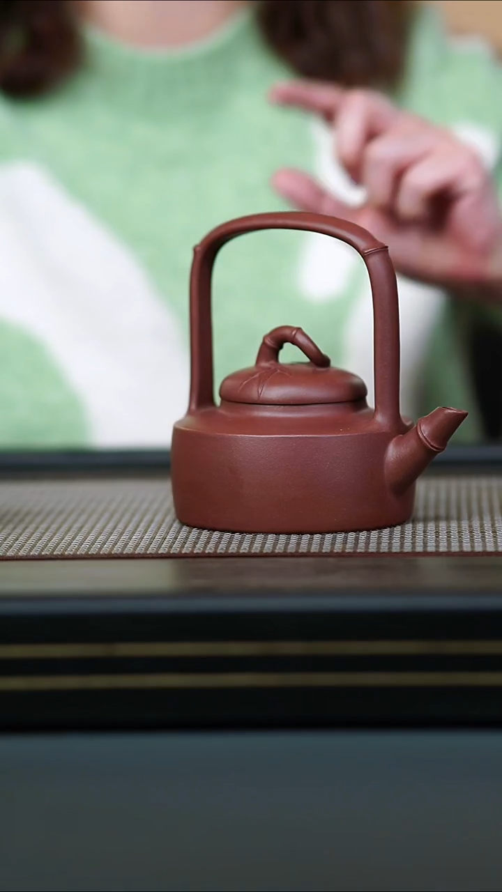 茶壶紫砂全手底槽清竹节提梁350cc