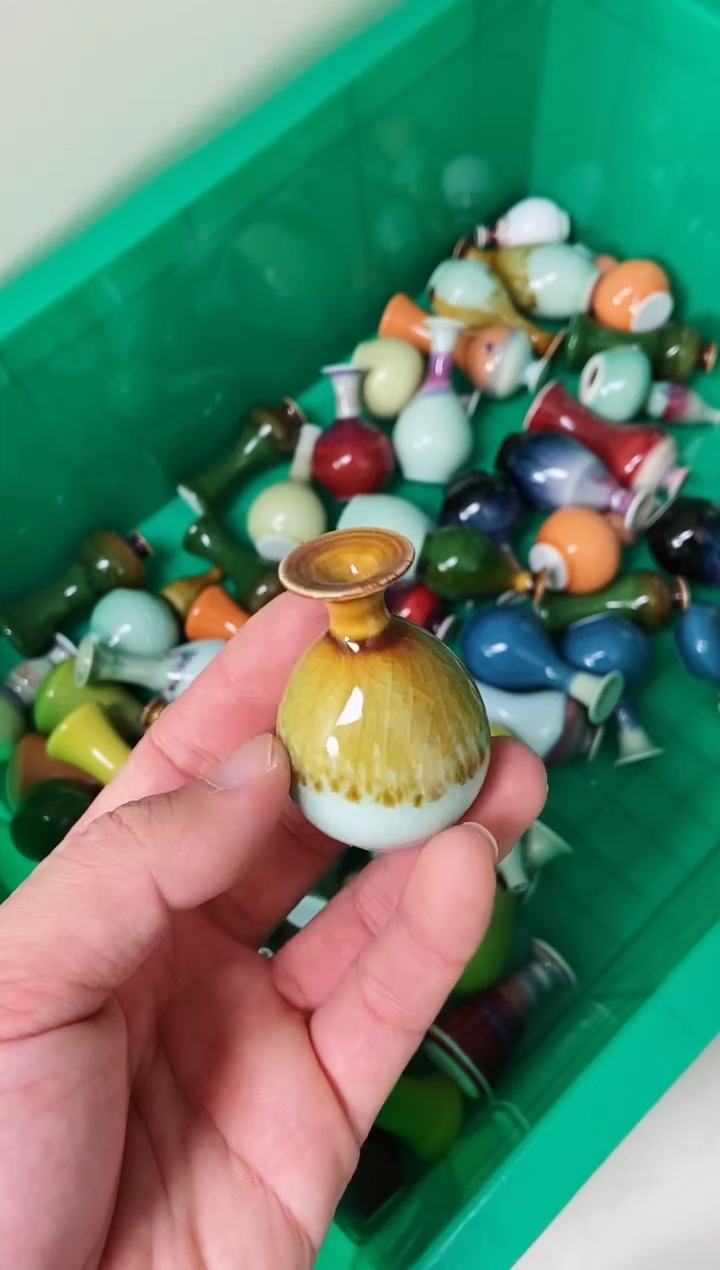 摆件12.27晚微瑕小花瓶摆件（介意慎拍）迷你