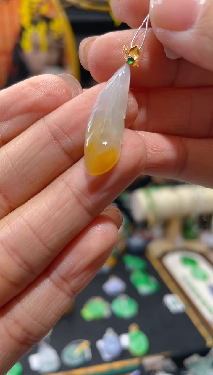 【闪购商品】翡翠颈饰18K金镶嵌假一赔三