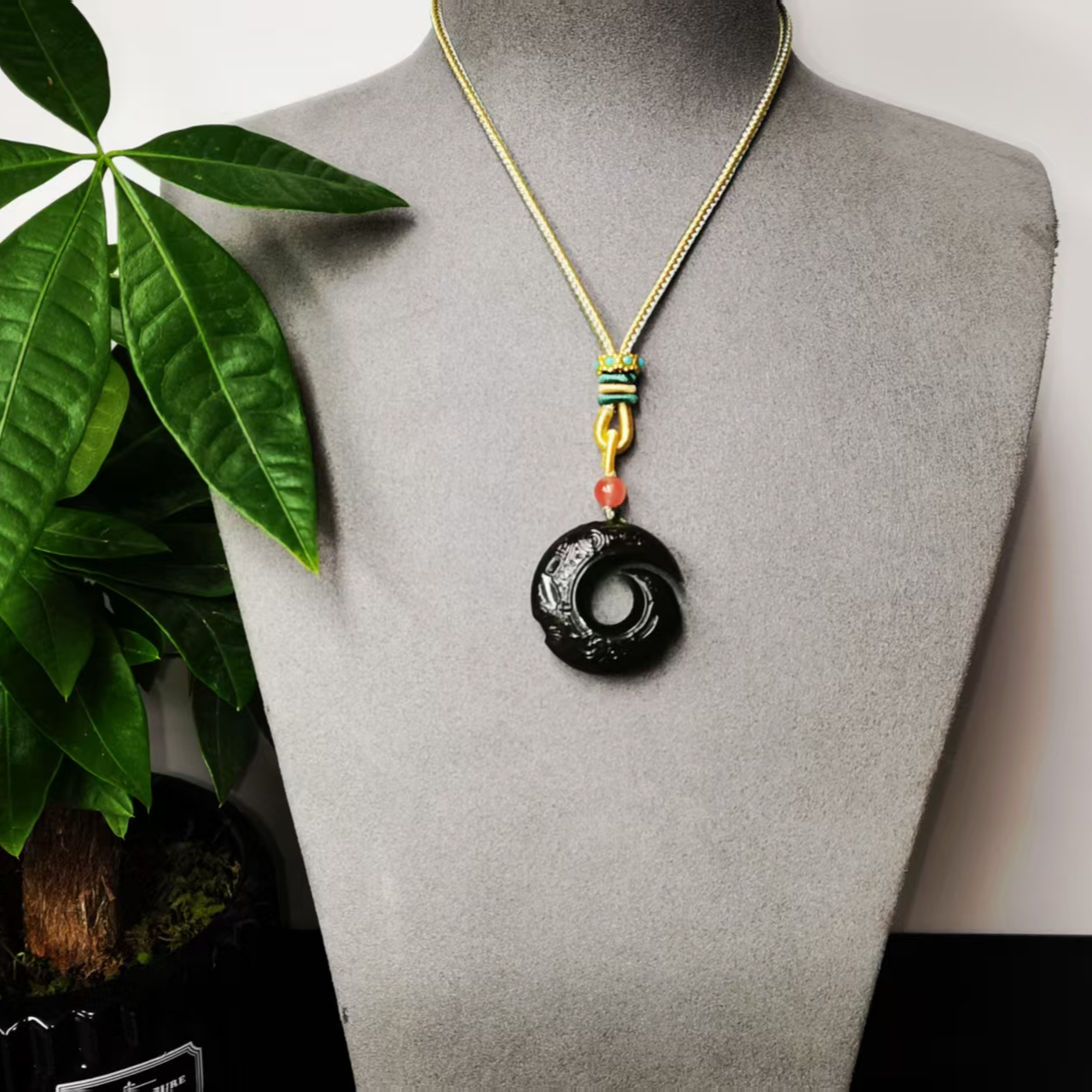 天然和田玉时来运转吊坠