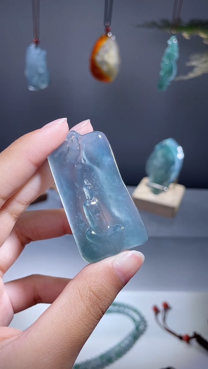 颈饰未镶嵌翡翠悟道