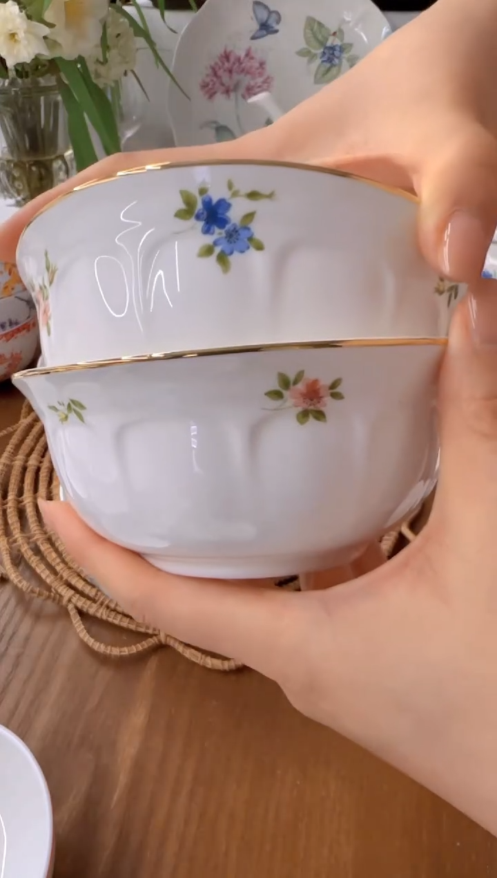 2个盘子瓷************