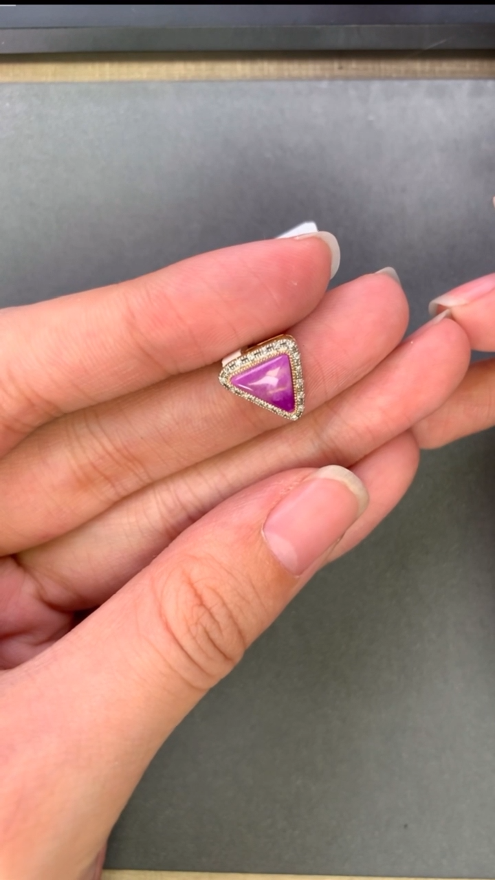 【闪购商品】苏纪石（舒俱来）吊坠(不含链)18K金镶嵌1