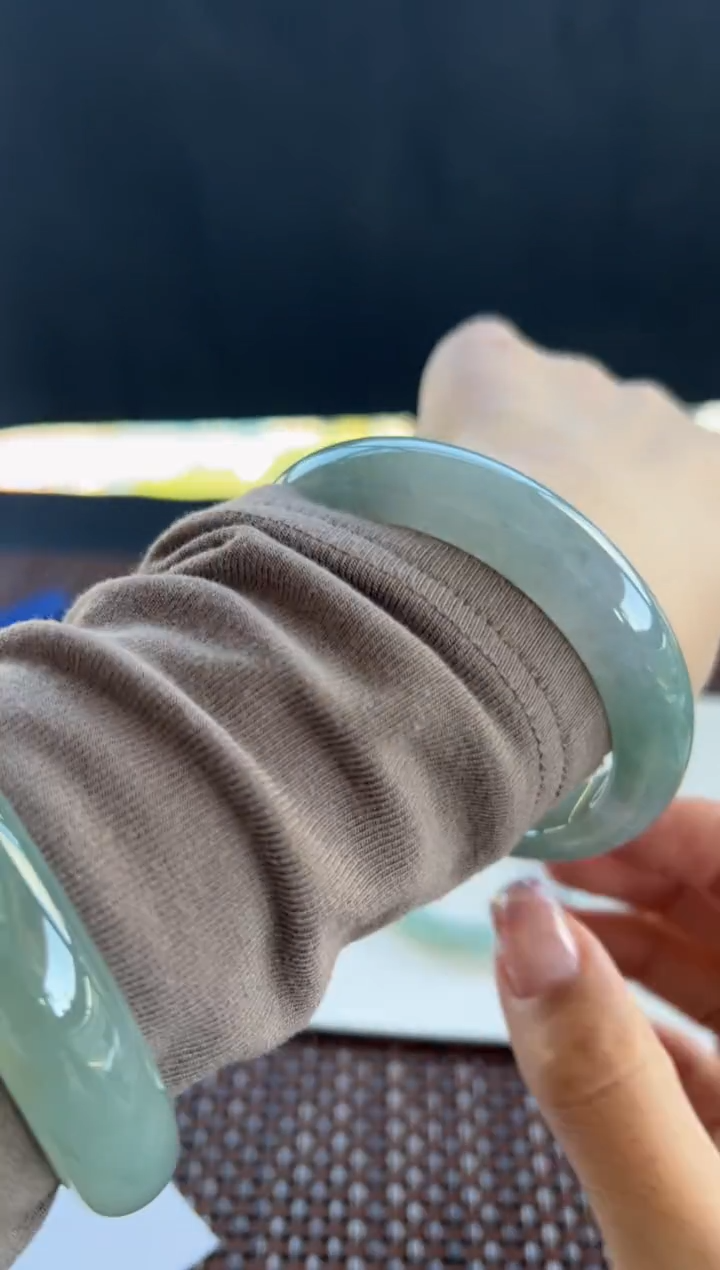 【闪购商品】翡翠手镯未镶嵌48号58.5*12.7*8.7