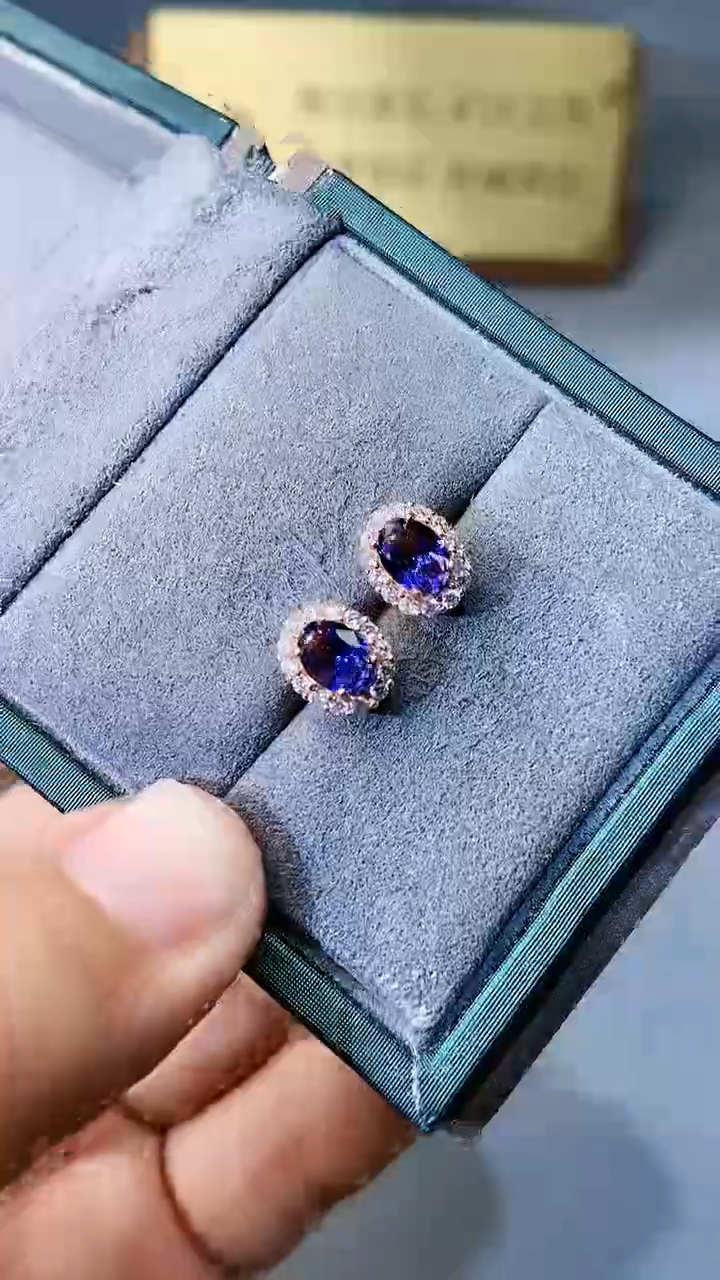 【闪购商品】彩色蓝宝石耳饰银S925镶嵌354