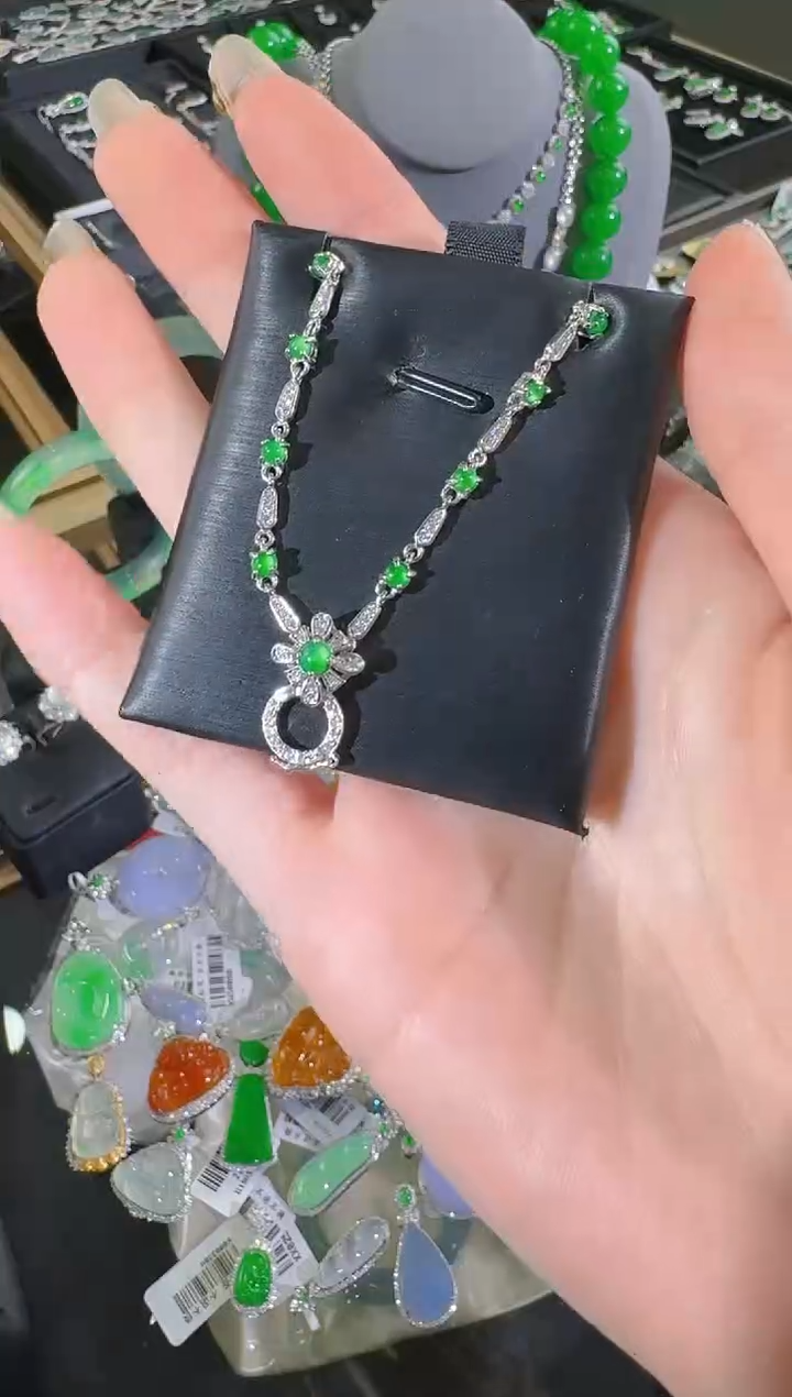 【闪购商品】翡翠颈饰银S925镶嵌蛋面 多样性发只一件