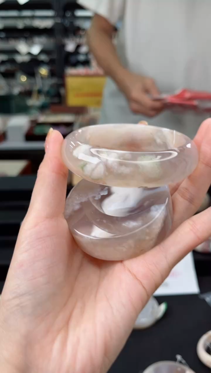 【闪购商品】石英质玉手镯未镶嵌60圈口（赠品镯心）3571395