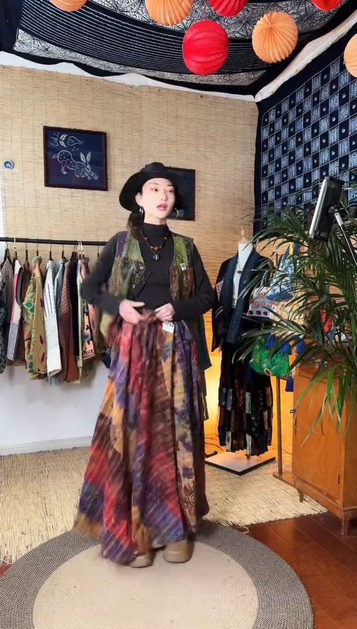 【闪购商品】设计师款七彩拓印裙子