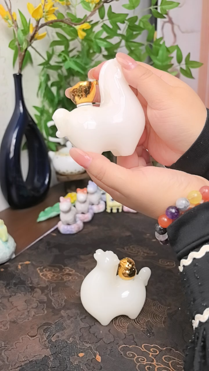 璞玉马上有钱摆件