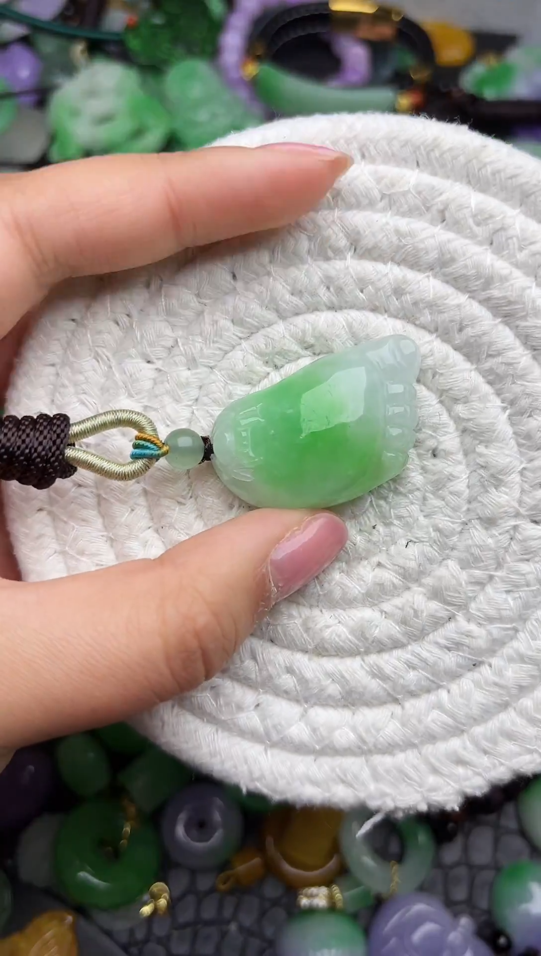 颈饰未镶嵌翡翠缅甸翡翠吊坠