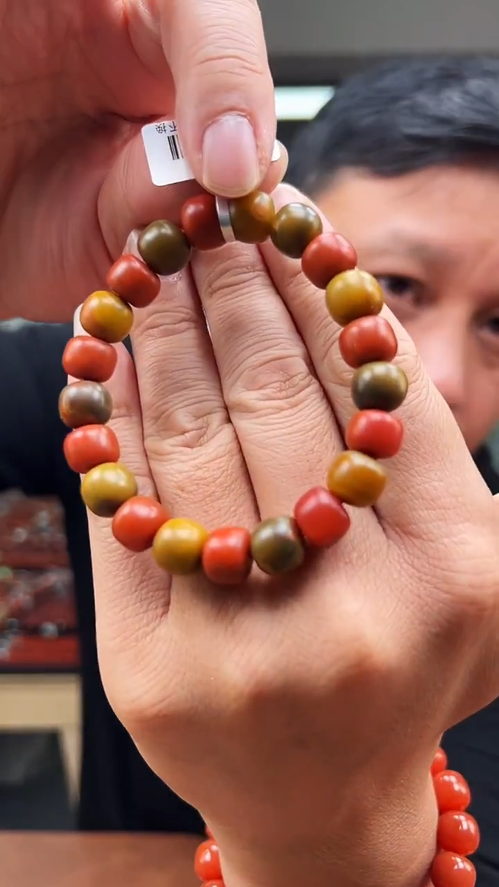 未镶嵌珠串南红玛瑙云南昭通包浆南红10mm+