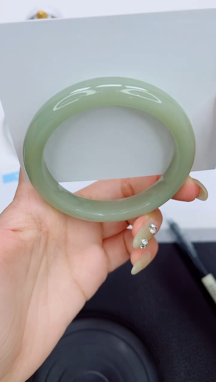 石英质玉手镯未镶嵌184-56.2