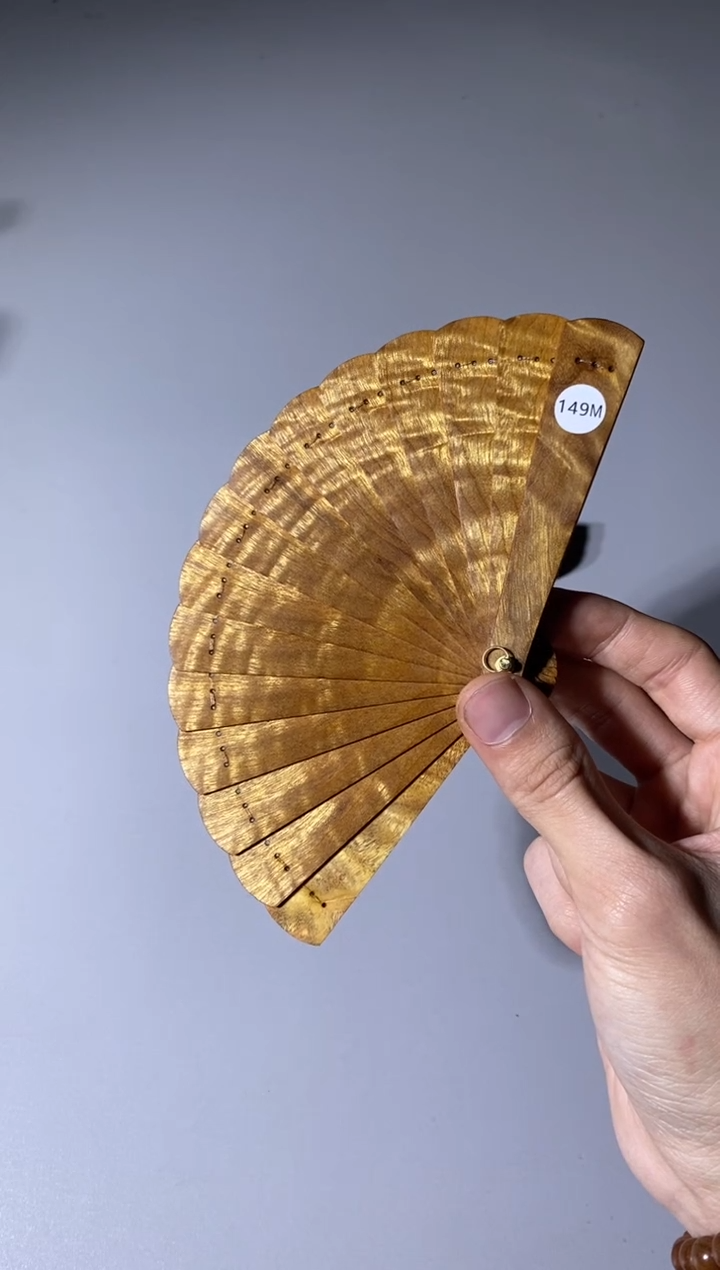 【闪购商品】金丝楠木雕149号10cm金丝楠迷你扇