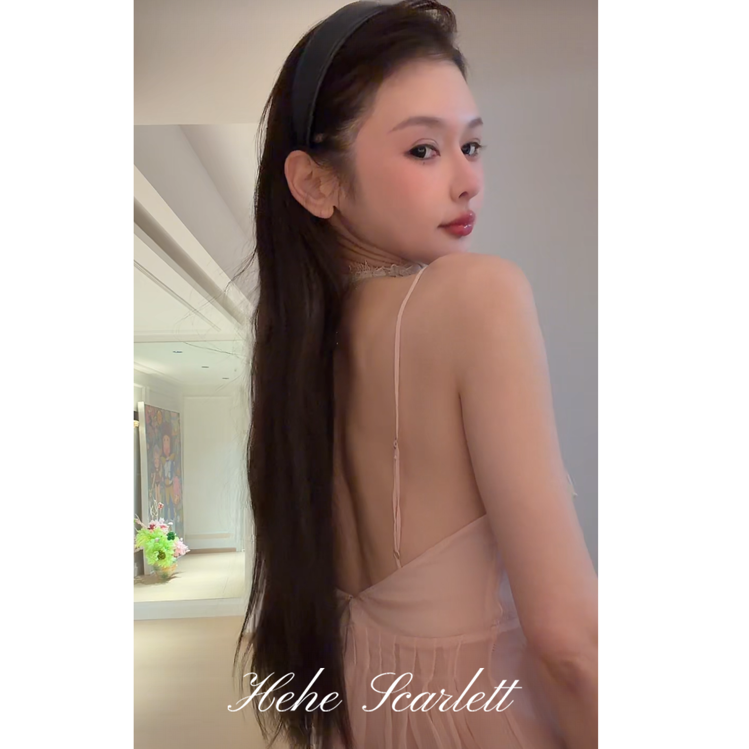 你的呵呵Scarlett丨法式纯欲风V领褶皱蕾丝荷叶边无袖