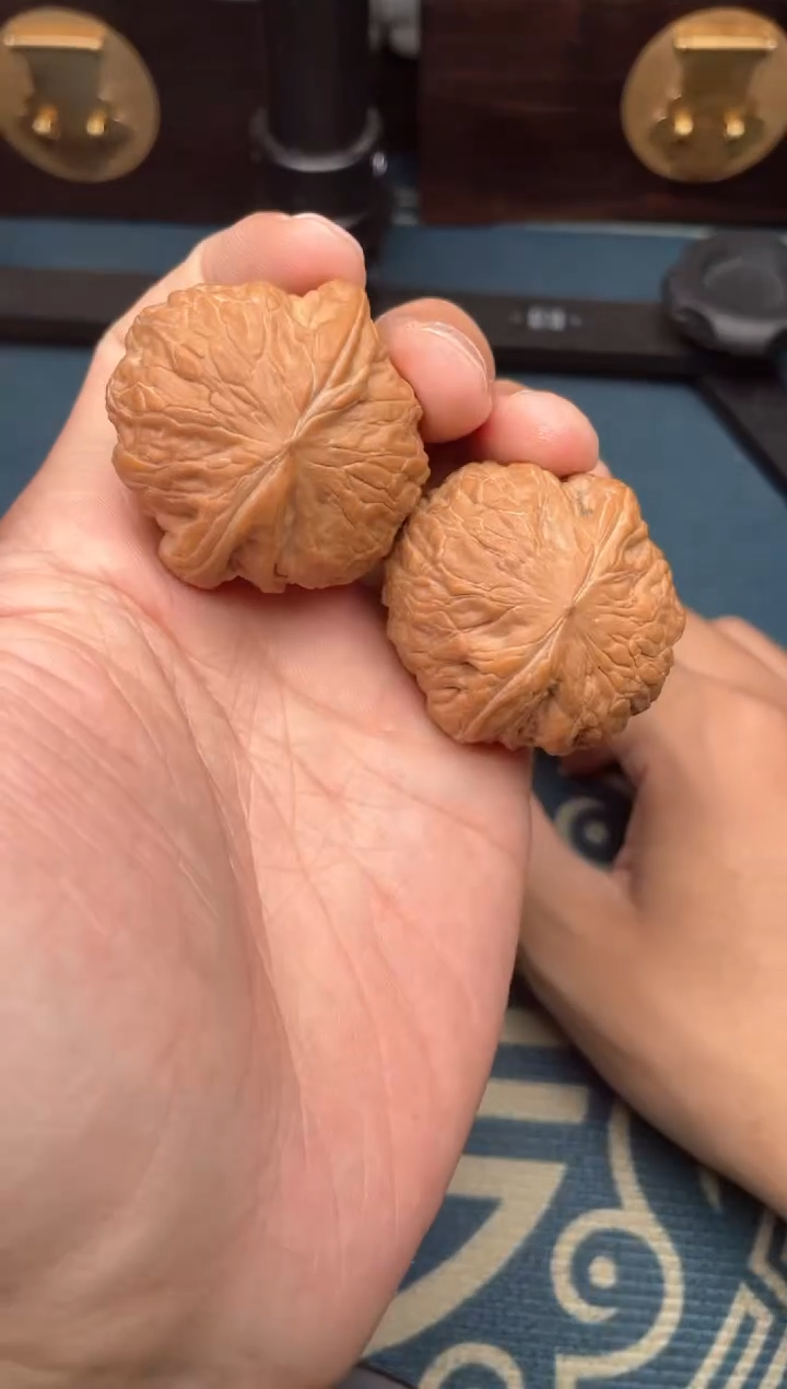 文玩核桃吊坠铁锤妹妹39全品