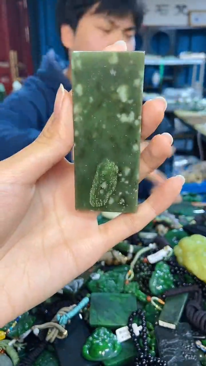 未镶嵌和田玉挂件1