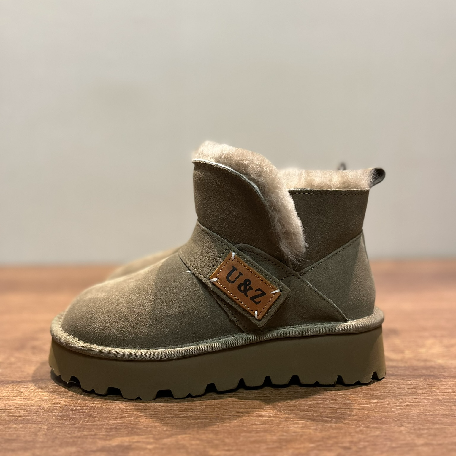 【帝朝阳】反季清仓6折！真皮全羊毛！厚底雪地靴女时尚休闲百搭冬季