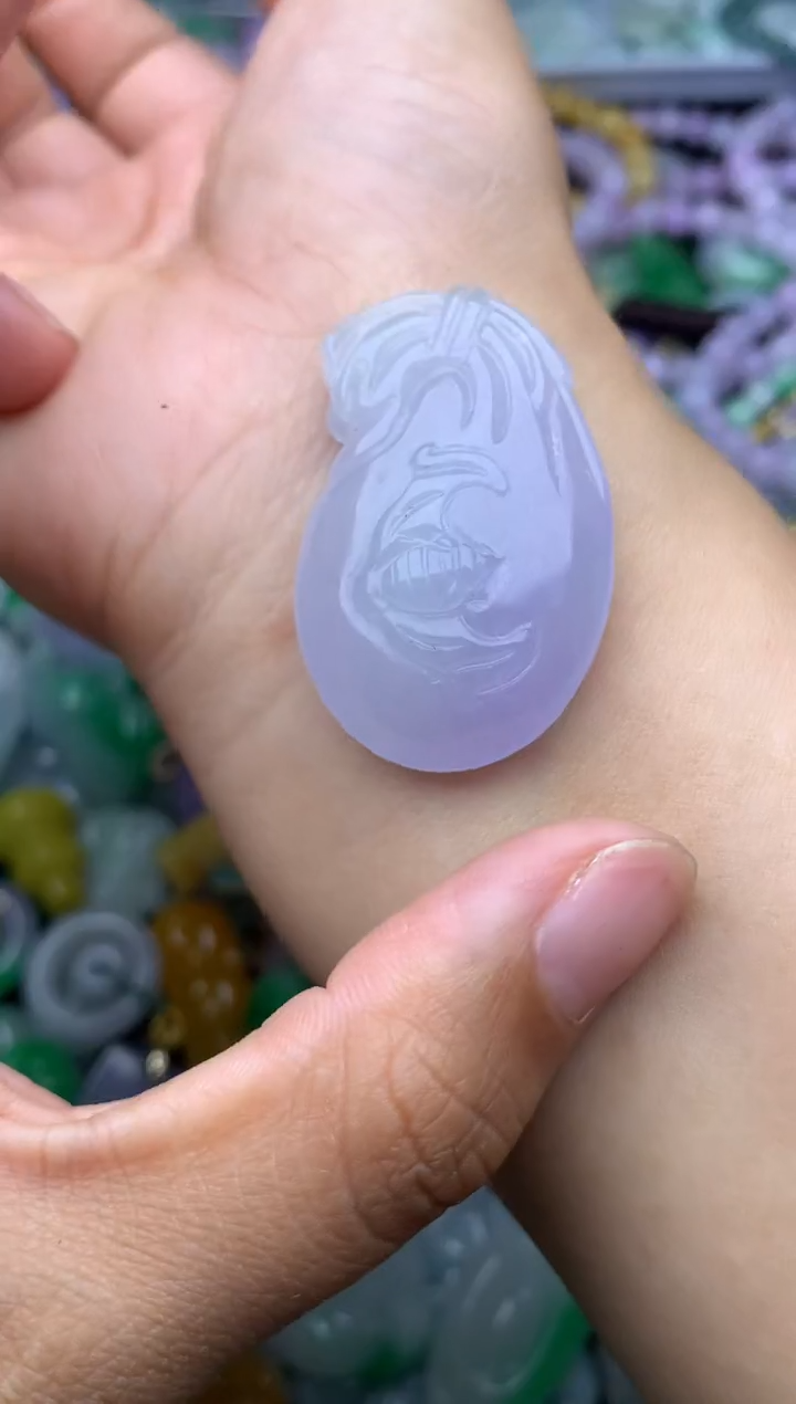 颈饰未镶嵌翡翠天然缅甸翡翠吊坠