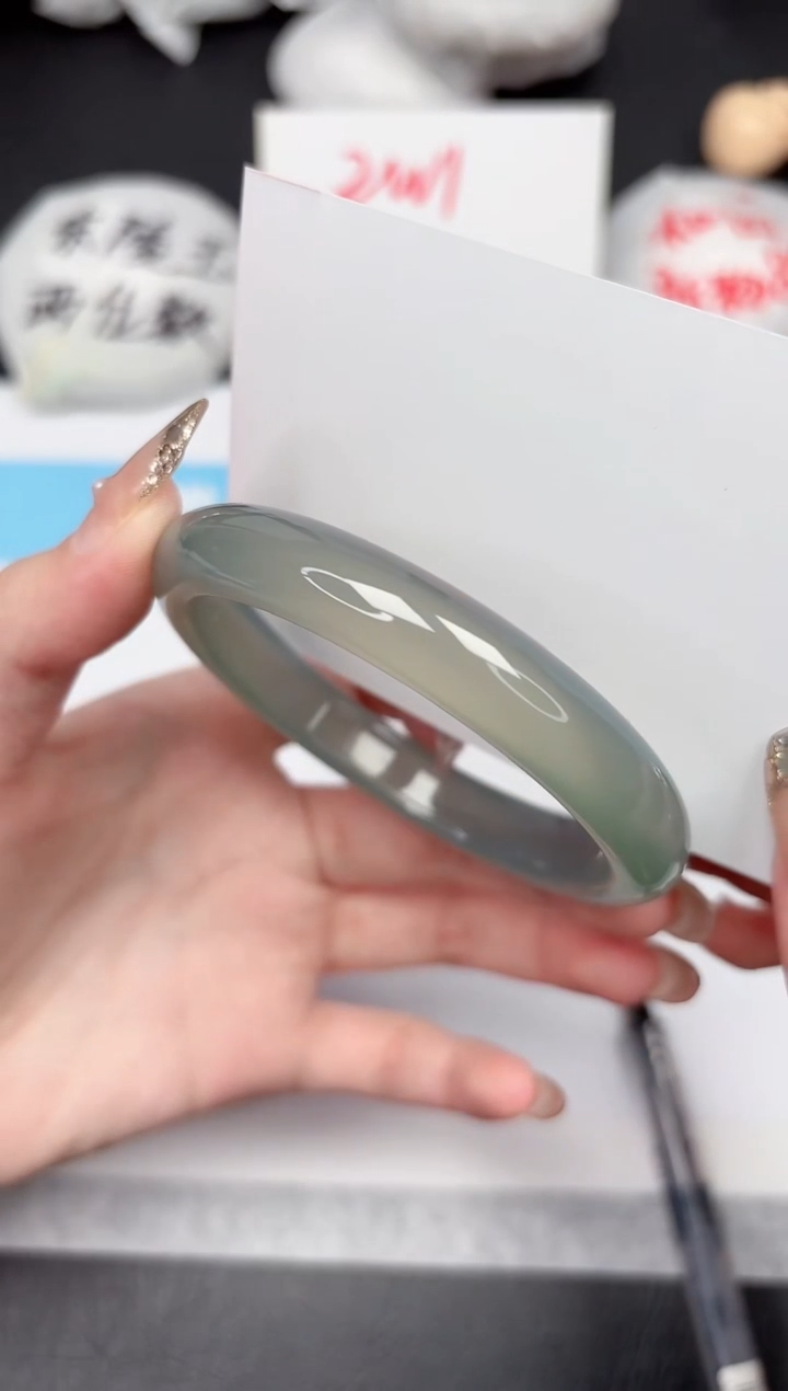 【闪购商品】石英质玉手镯未镶嵌353-59.9