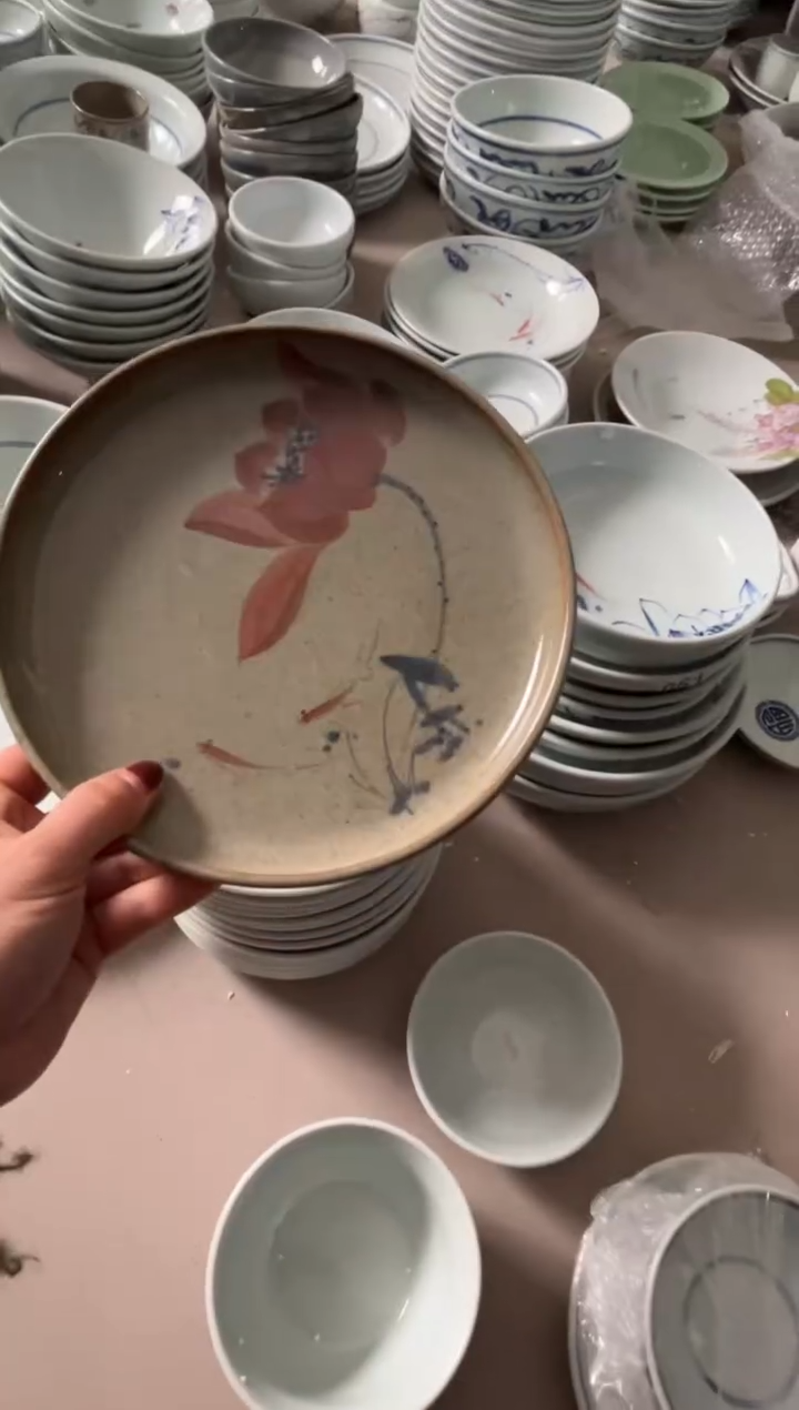 明舟超大暇陶泥手绘荷花8寸圆边直盘（单只装）