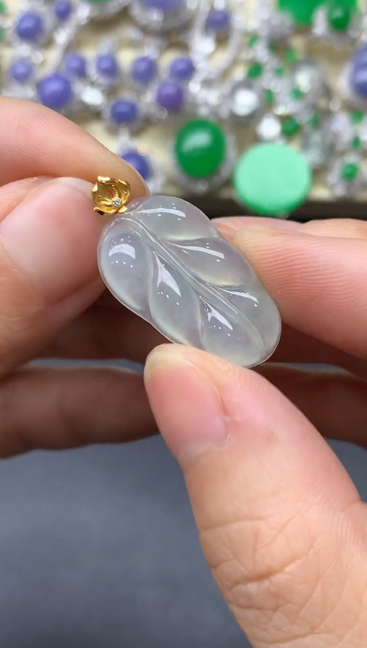 颈饰18K金镶嵌翡翠36-中国好珍宝