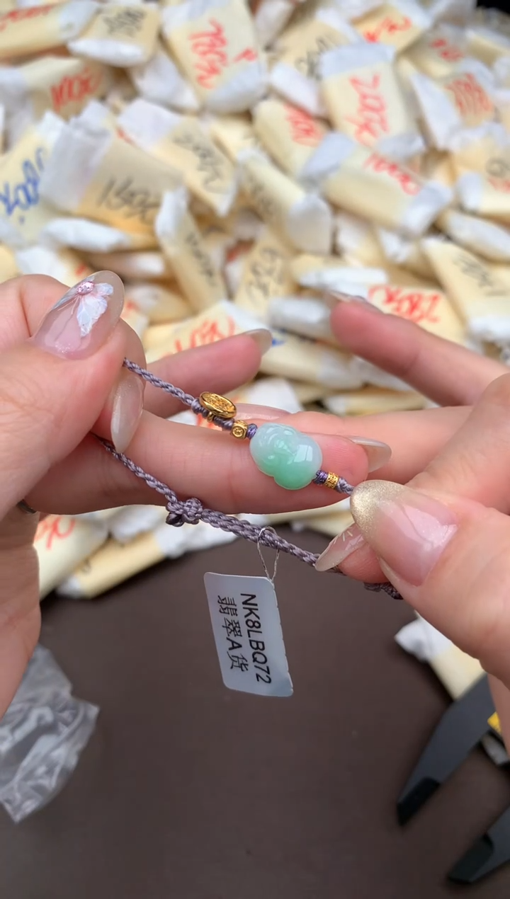 【闪购商品】翡翠手绳未镶嵌一