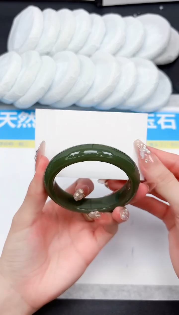 未镶嵌手镯石英质玉59-56.1