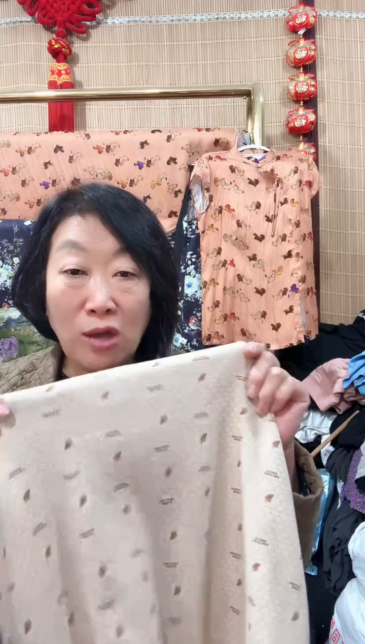 石墨烯灰绿2米布料
