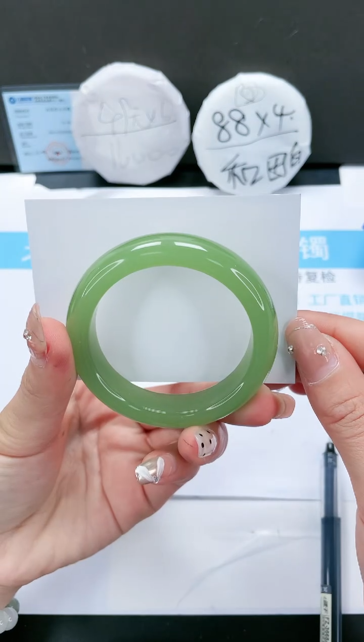 【闪购商品】石英质玉手镯未镶嵌169-53.2